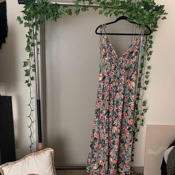 Green Floral Dress 🚨NEW🚨 - Picture 11 of 12